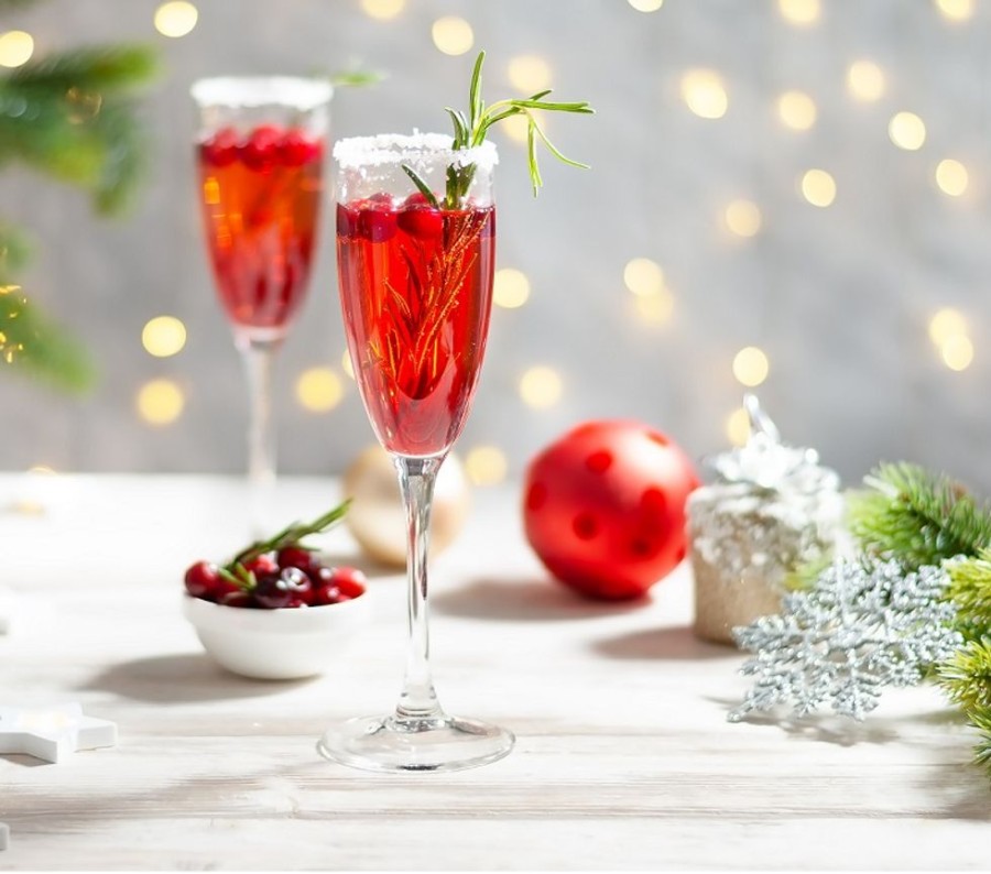 Cool & Festive Drinks Gourmet Du Village | Cranberry Prosecco