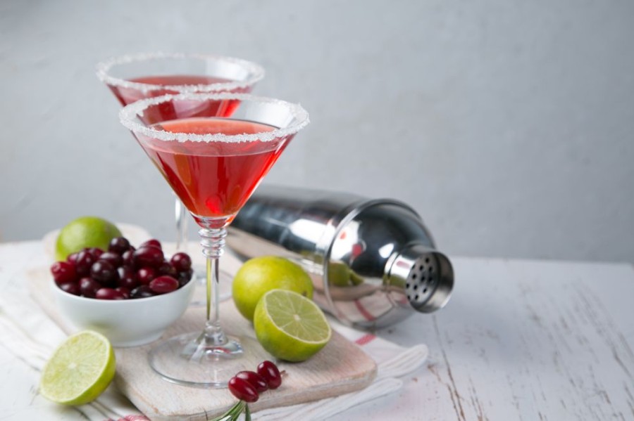 Cool & Festive Drinks Gourmet Du Village | Cosmo