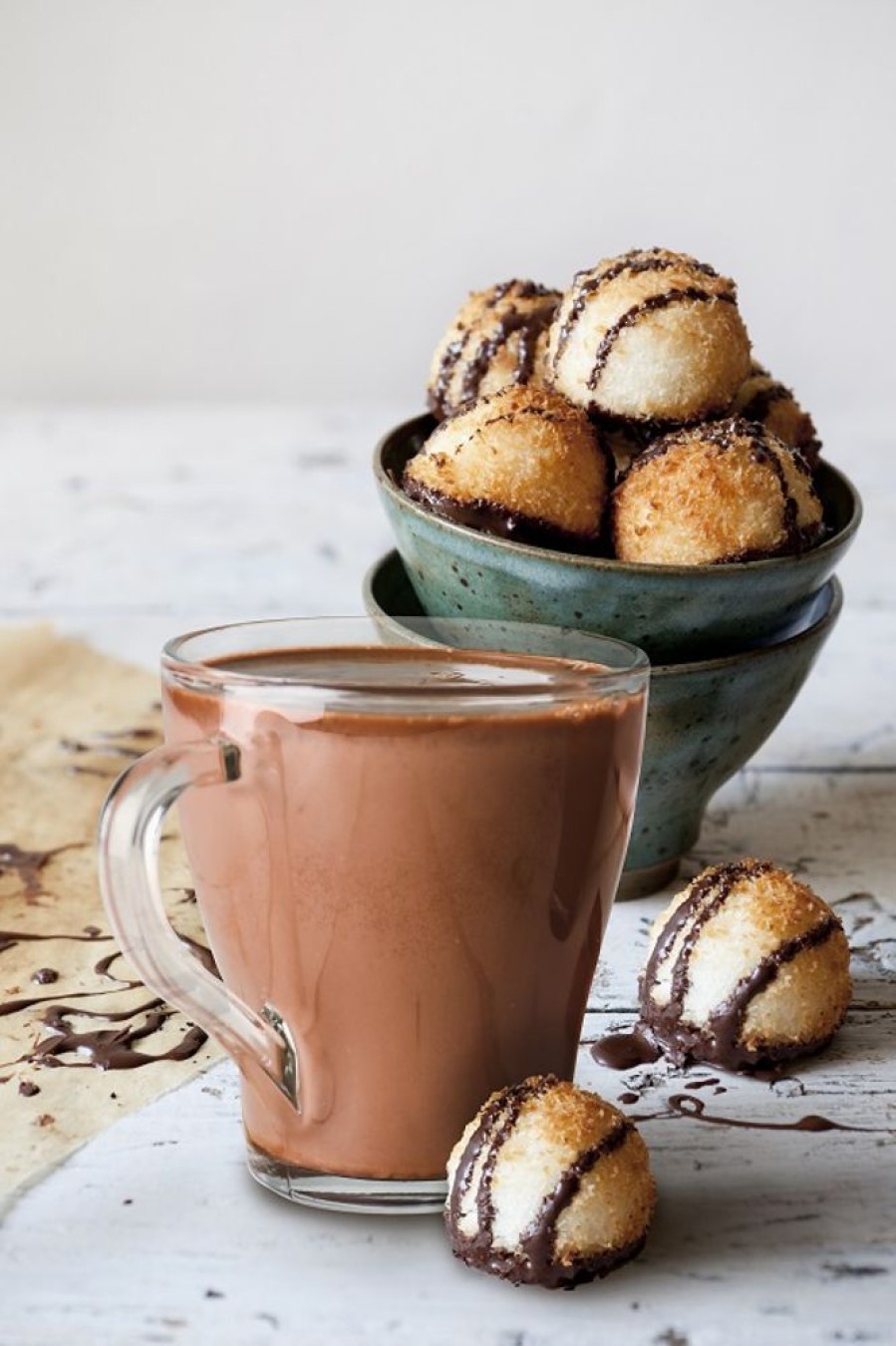 Hot Chocolate Gourmet Du Village | Coconut Macaroon-Set Of 6